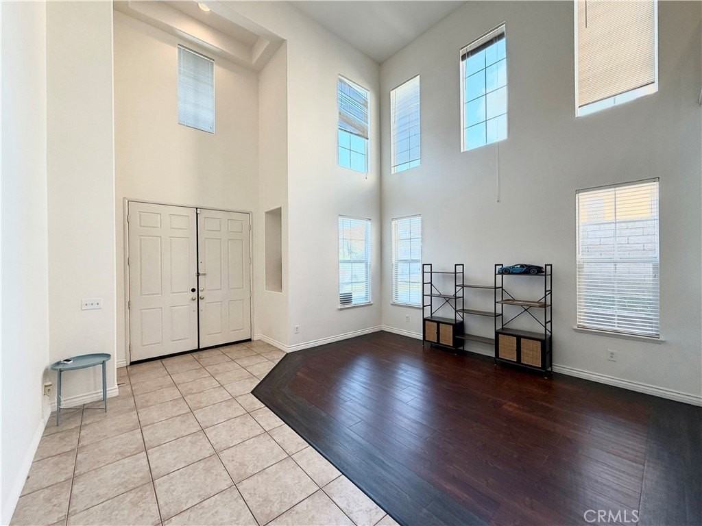 9489 Cedar Glen Pl - Photo 3 of 45