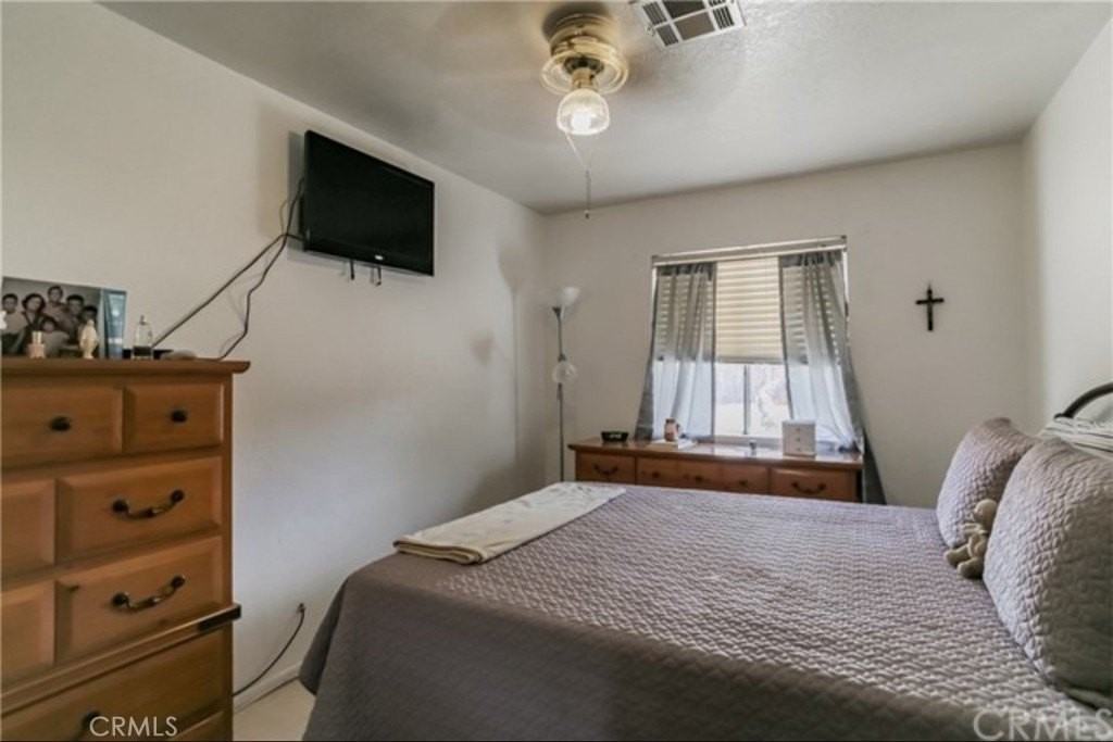 13895 Luis Dr - Photo 4 of 8