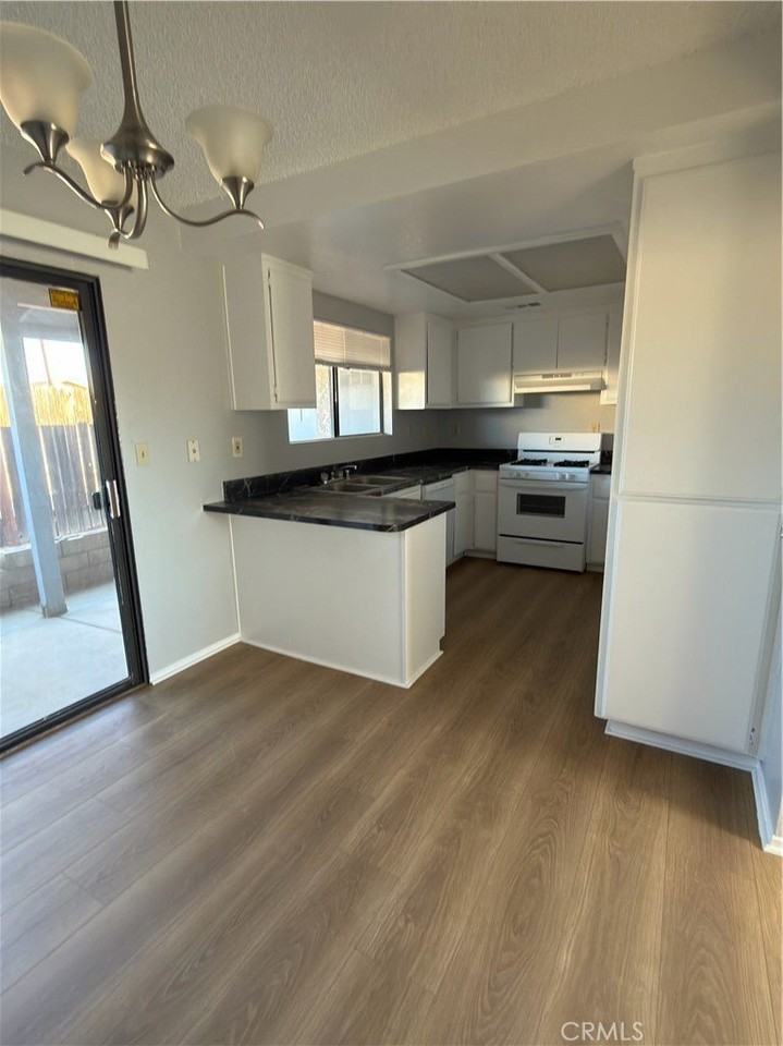 10547 Cochiti Rd - Photo 5 of 10