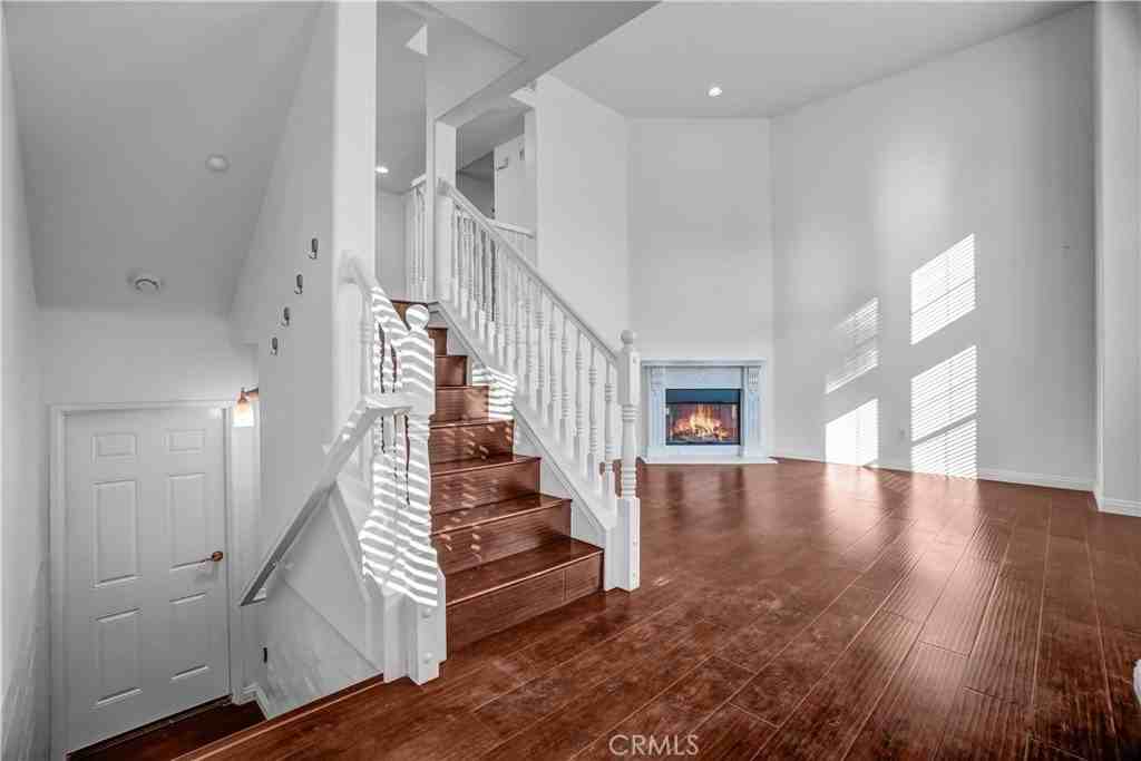 2191 Associated Rd - Photo 7 of 42