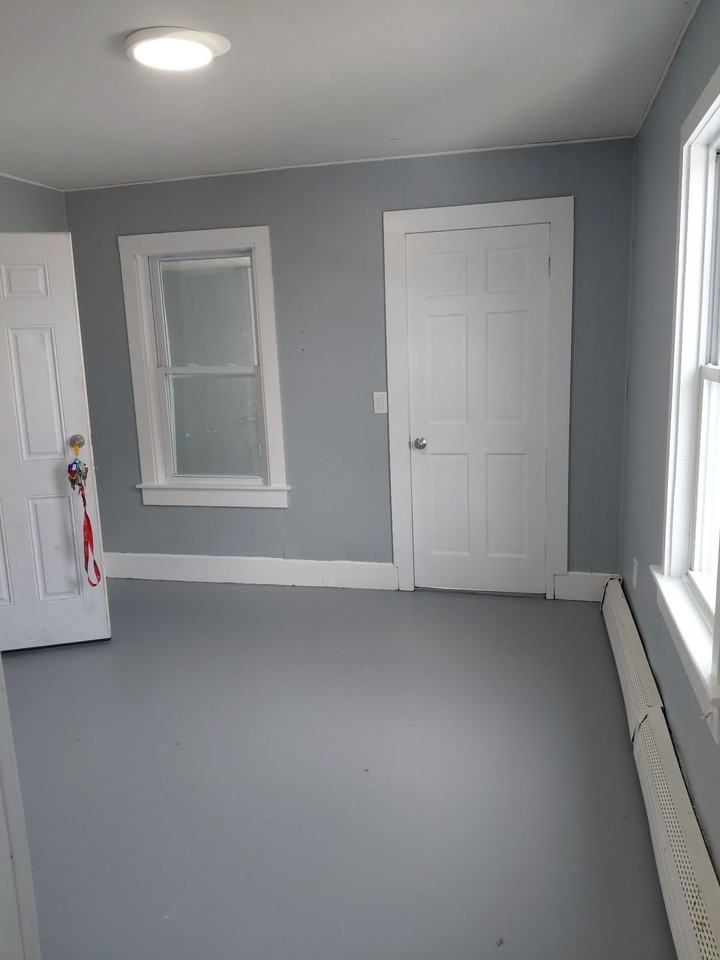 12 Mill St - Photo 3 of 6