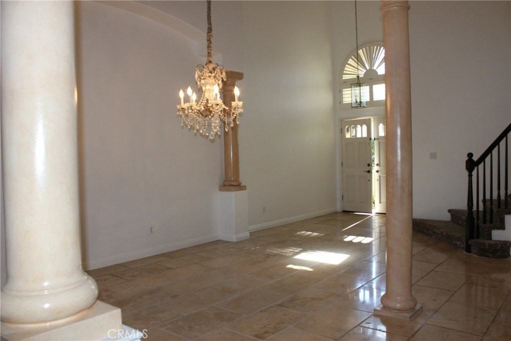 25851 Cordova - Photo 6 of 37