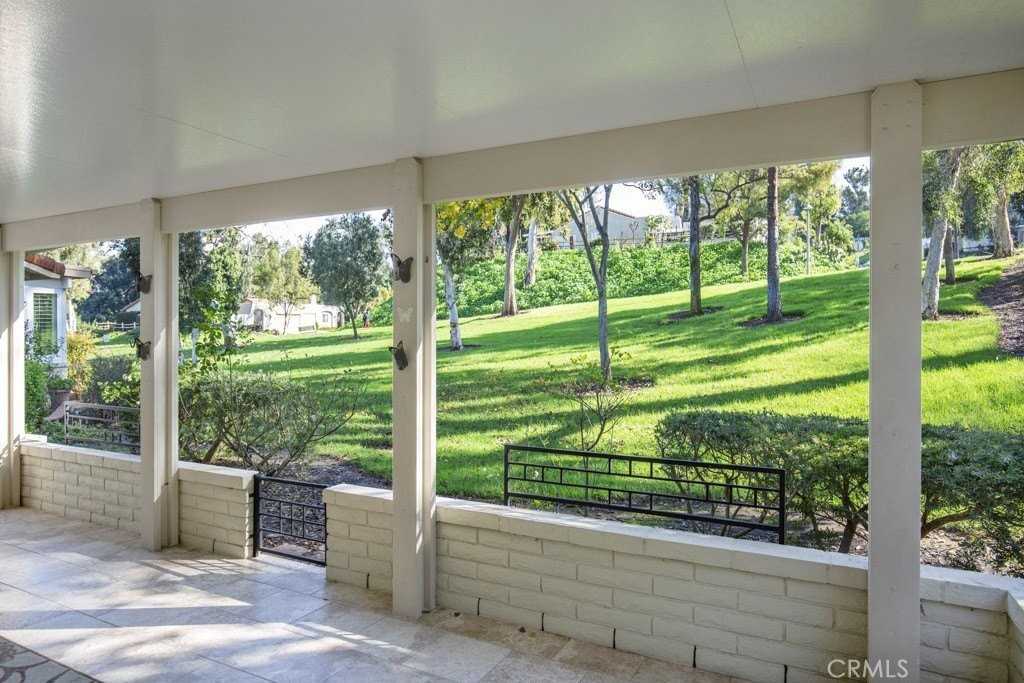 5373 Avenida Sosiega #B - Photo 7 of 50