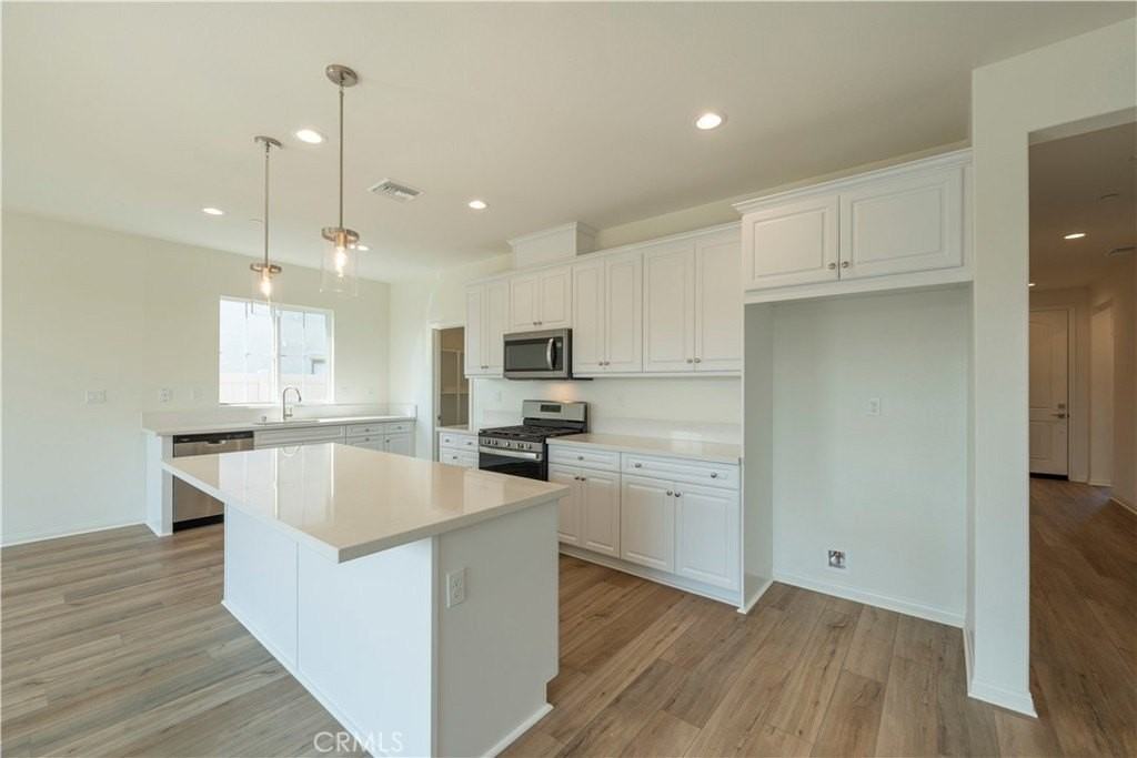 9654 Honeyberry Ln - Photo 5 of 38