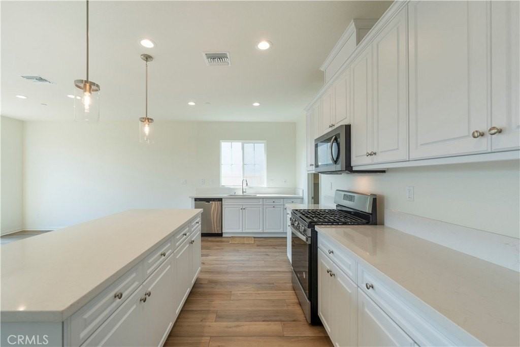 9654 Honeyberry Ln - Photo 7 of 38