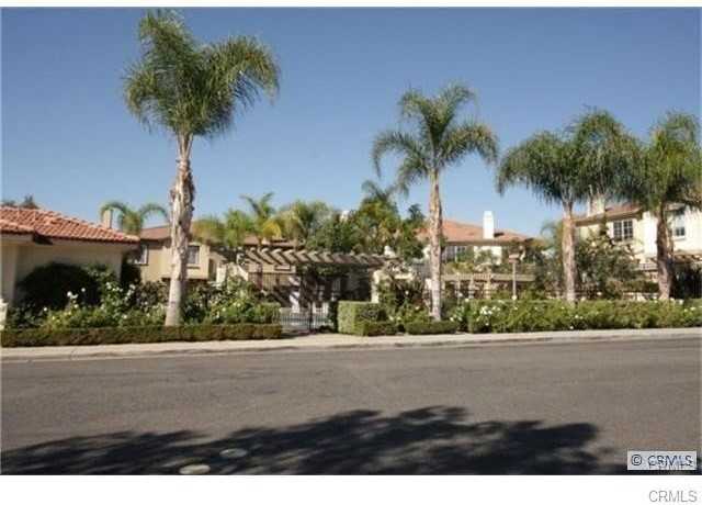 449 Ridgeway - Photo 7 of 8