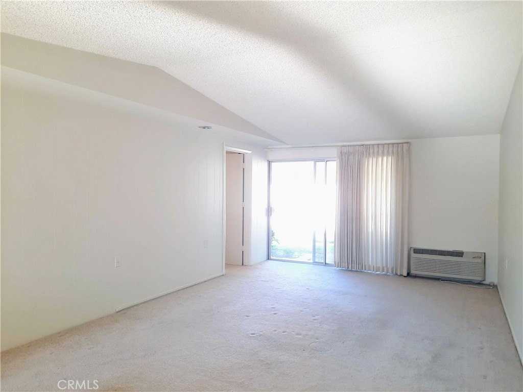 749 Avenida Majorca #A - Photo 3 of 14