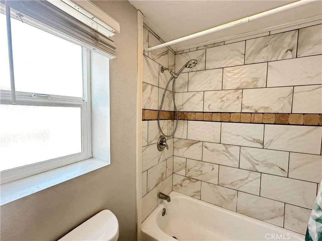 2319 Wilshire St - Photo 5 of 14