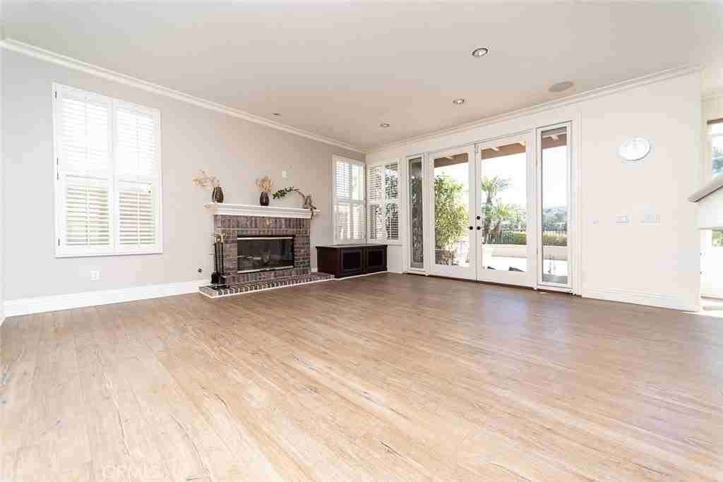 8 Maidstone - Photo 4 of 14