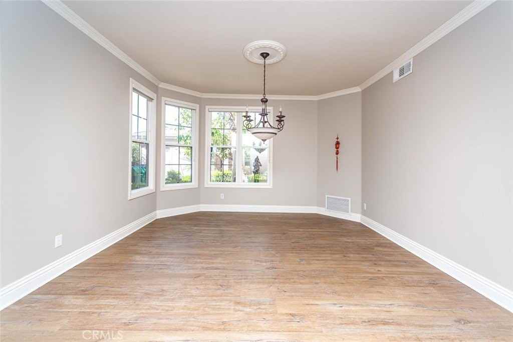 8 Maidstone - Photo 5 of 14