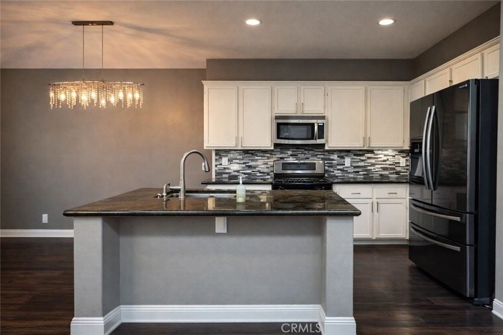 385 W Mountain Holly Ave - Photo 2 of 12