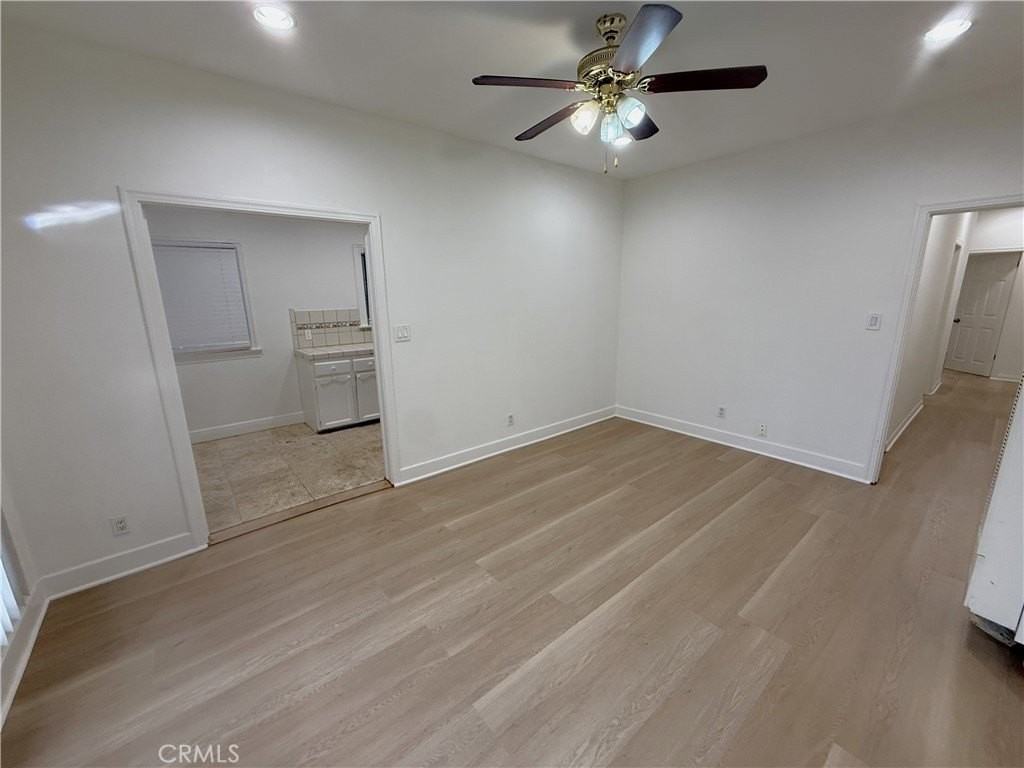 3921 Walton Ave - Photo 3 of 18