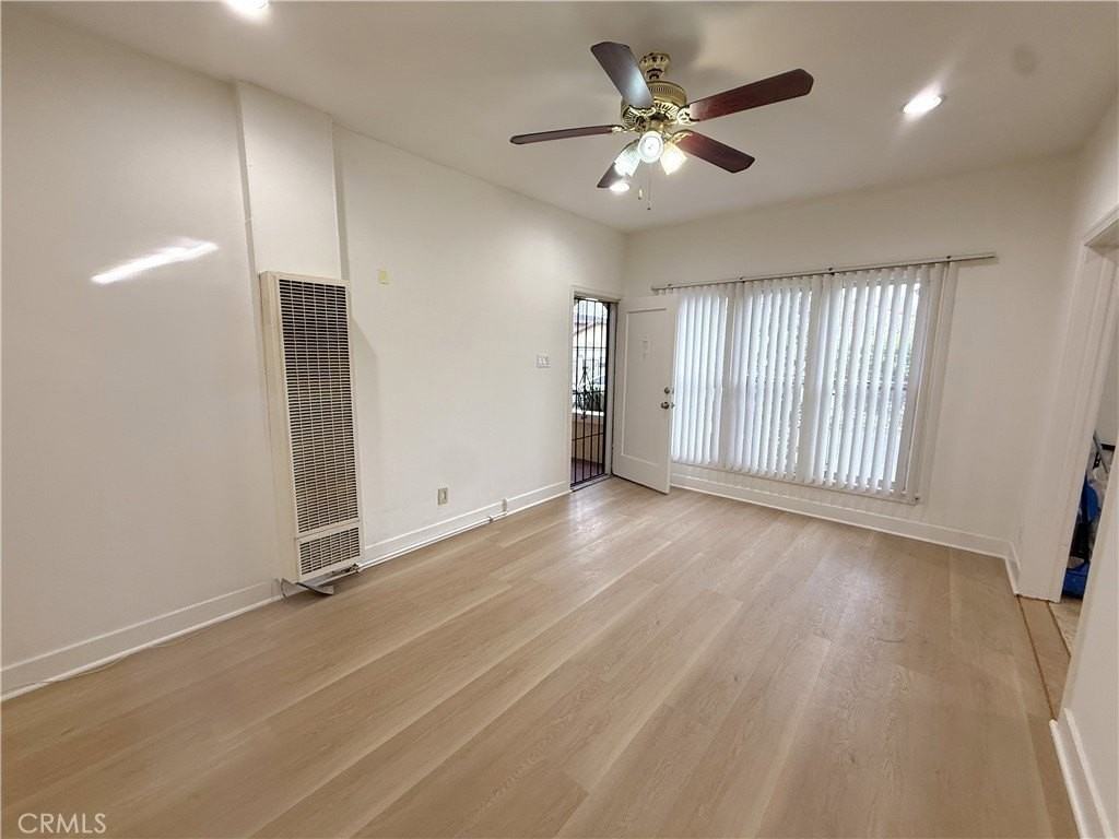 3921 Walton Ave - Photo 6 of 18