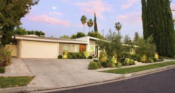 featured image of 4820 Abbeyville Ave