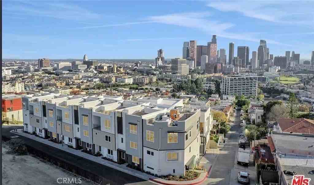 1048 N Joels Pl - Photo 2 of 39