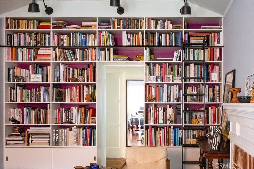 4624 Mary Ellen Ave - Photo 7 of 18