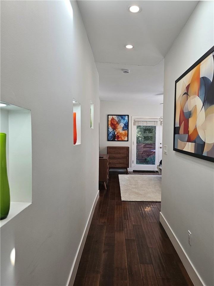 6014 Wish Ave - Photo 7 of 16