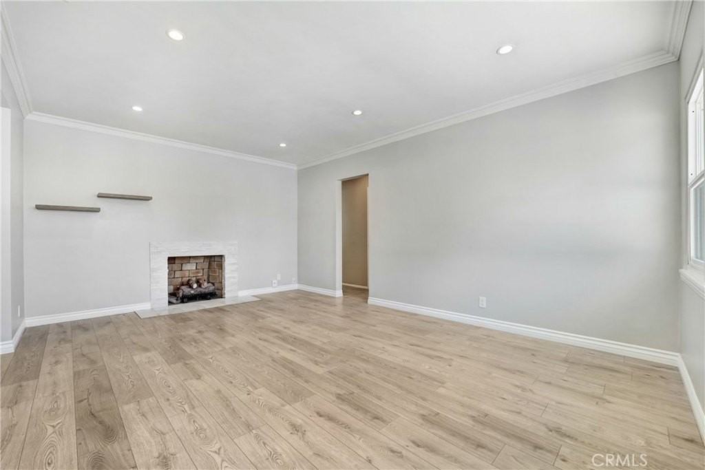 7454 Gaviota Ave - Photo 3 of 20