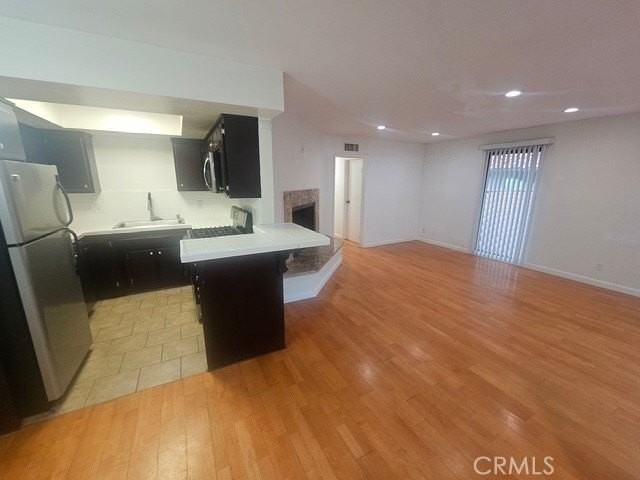 4757 Orion Ave - Photo 5 of 9