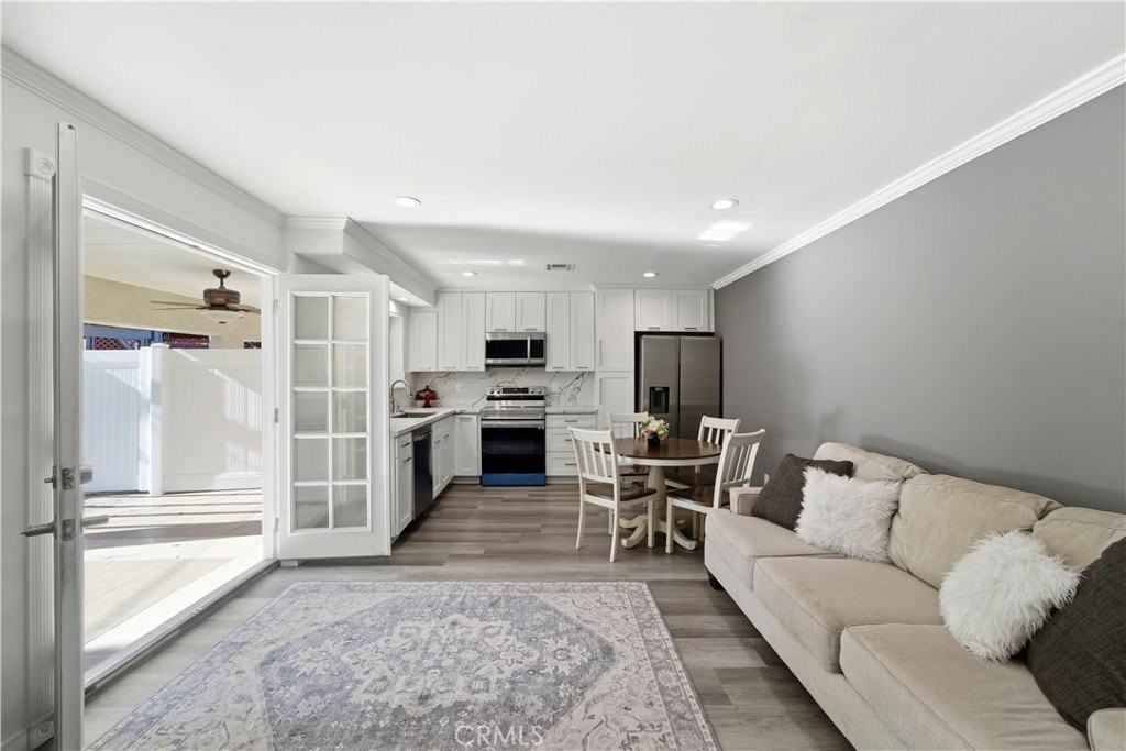 7837 Lena Ave - Photo 2 of 22