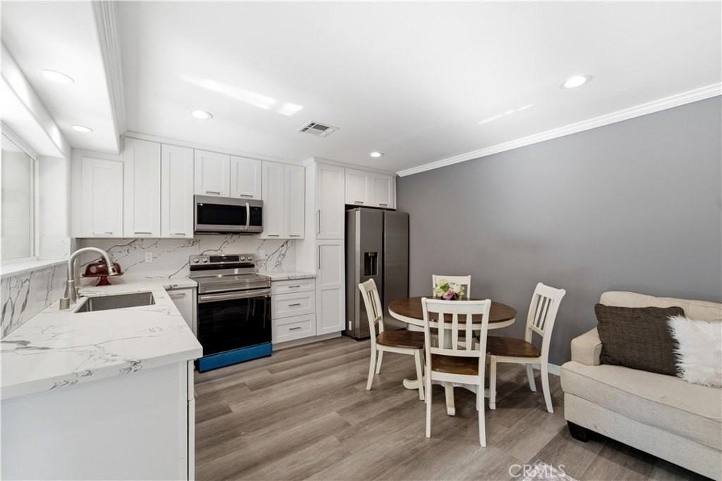 7837 Lena Ave - Photo 5 of 22