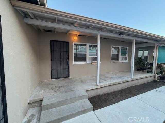 25 Genoa St #B - Photo 4 of 22