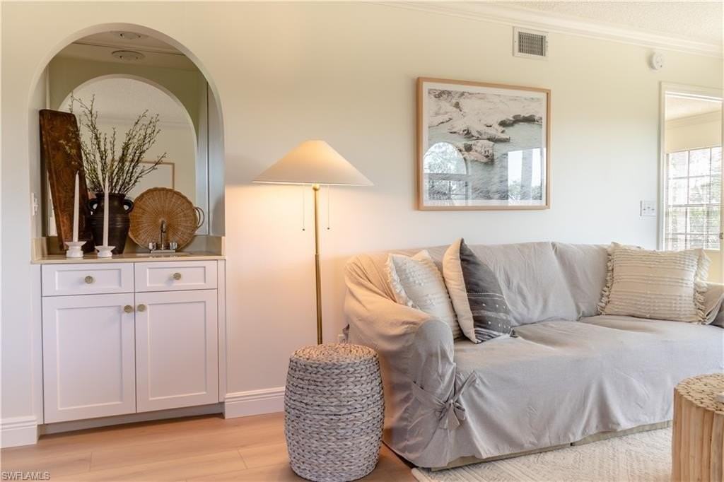 265 Deerwood Cir Apt 10 #10 - Photo 6 of 38