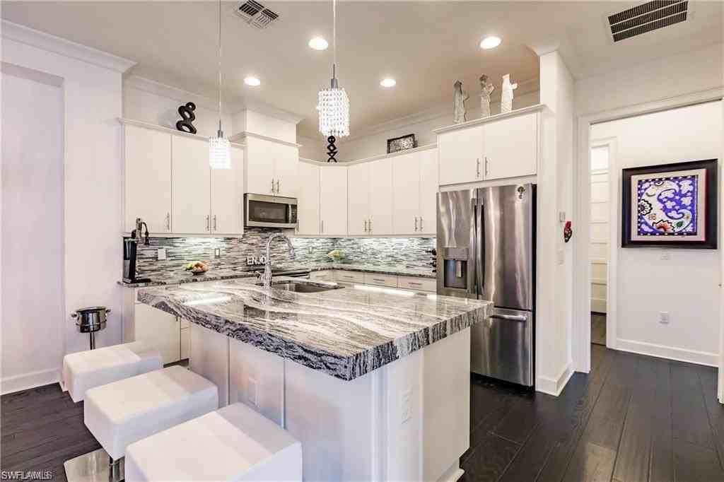 7157 Dominica Dr - Photo 6 of 26