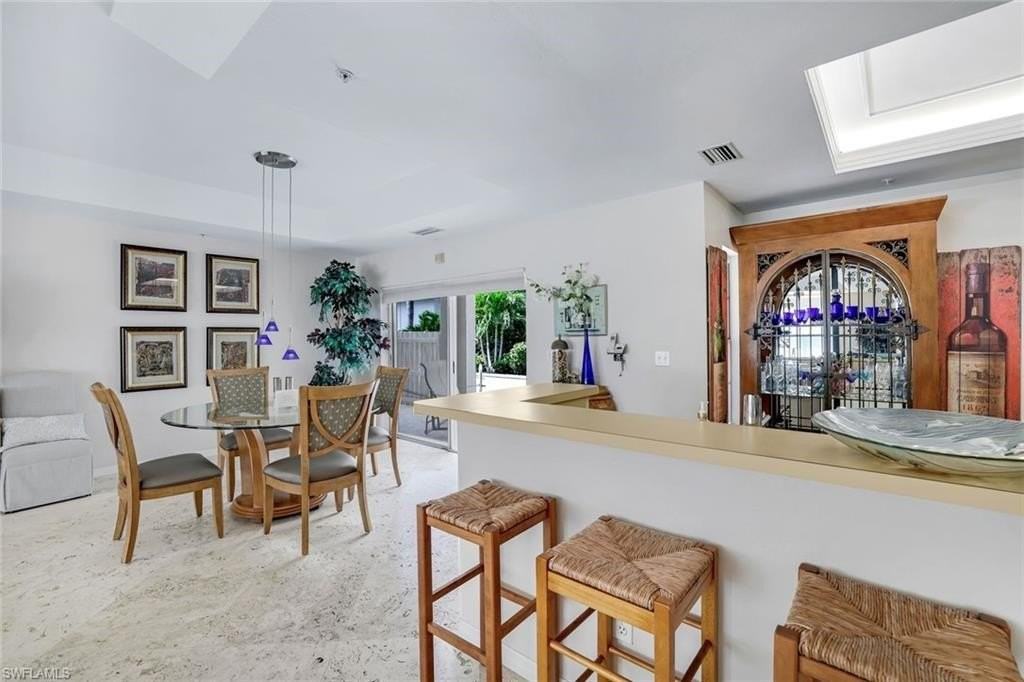 820 3rd St S #A101 - Photo 5 of 17