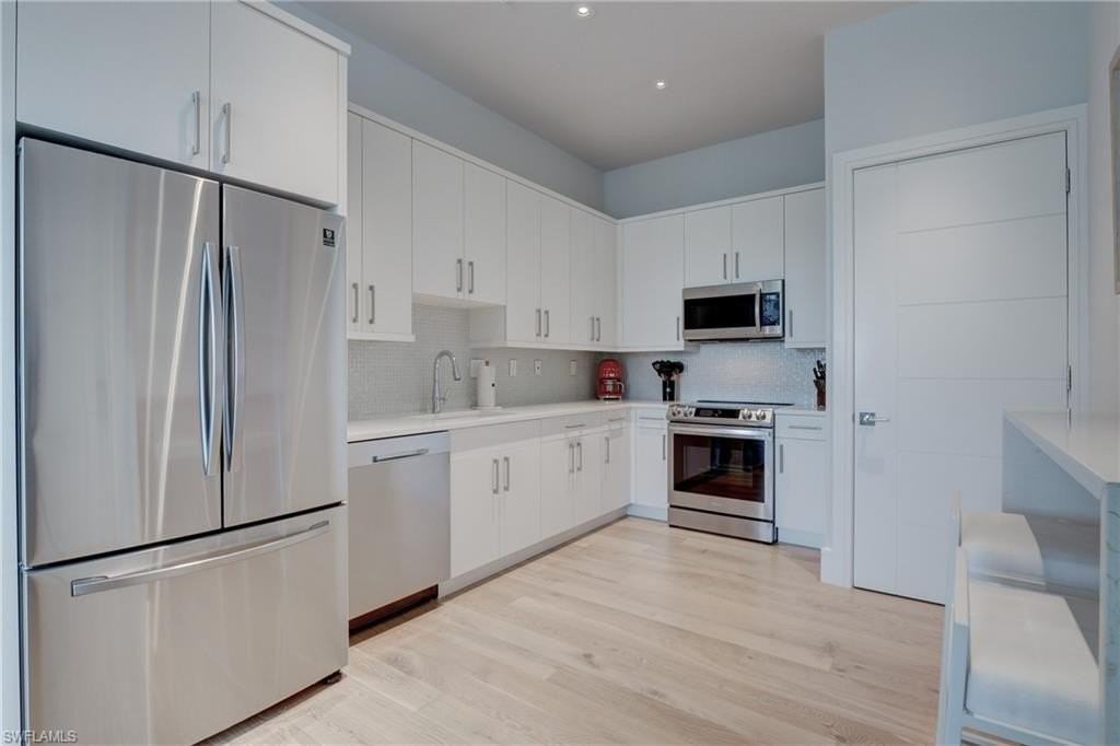 101 8th St S - Photo 6 of 23