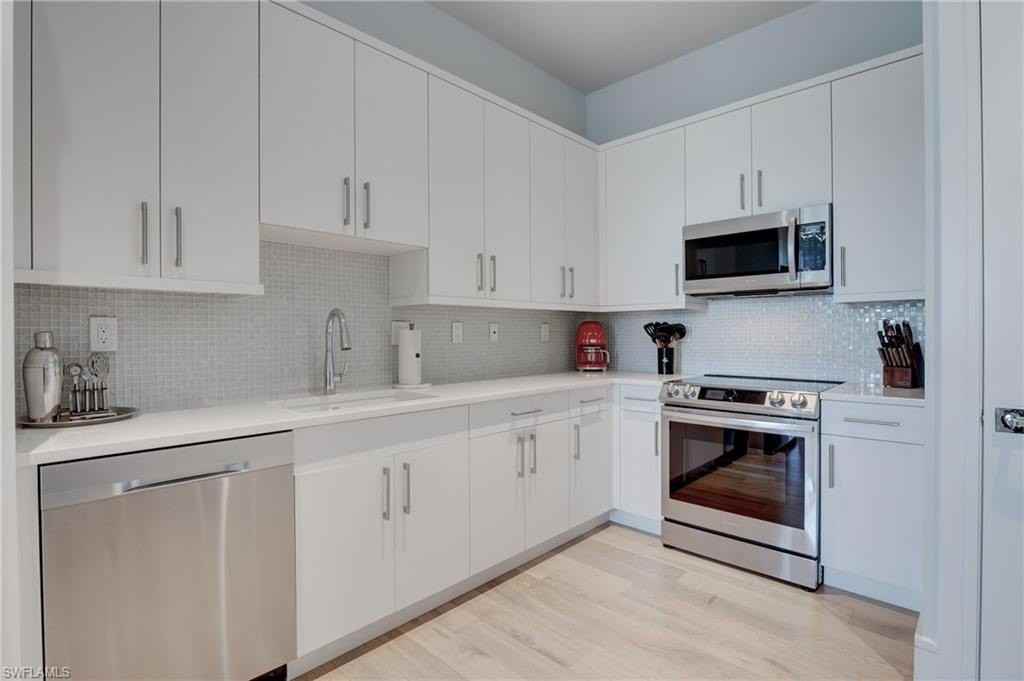 101 8th St S - Photo 7 of 23