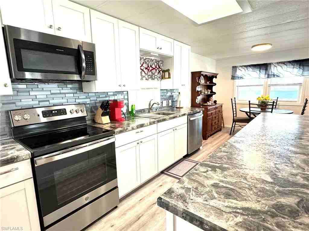 4693 Leilani Ln - Photo 3 of 24