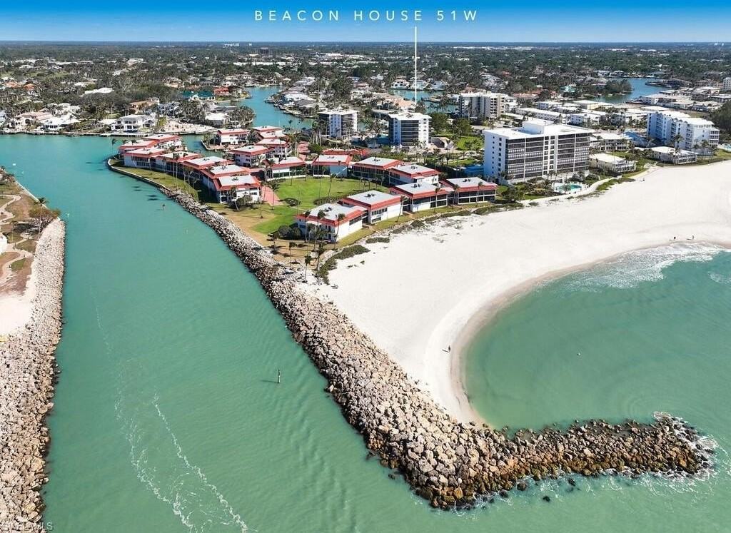 2170 Gulf Shore Blvd N Apt 51w #51W - Photo 2 of 20