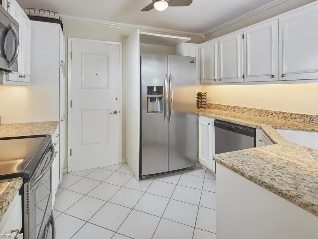 2170 Gulf Shore Blvd N Apt 51w #51W - Photo 7 of 20