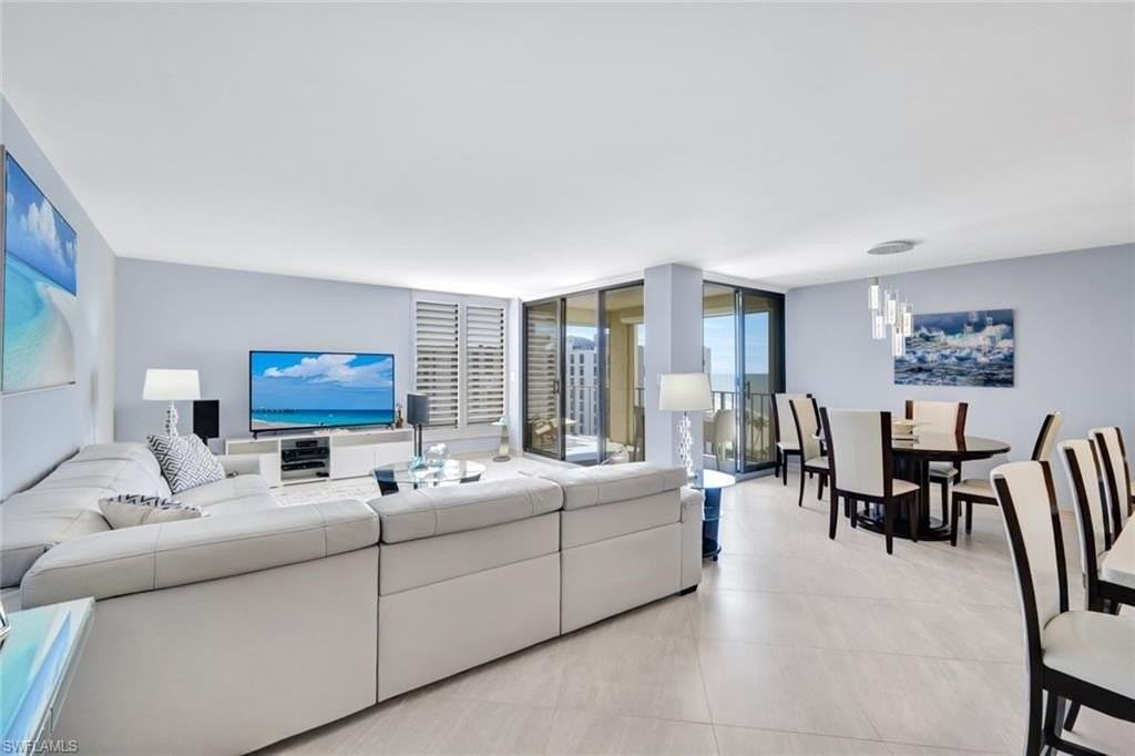 3215 Gulf Shore Blvd N Apt 704n #704N - Photo 5 of 24