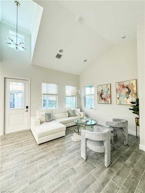 7289 Saona Ct - Photo 3 of 18