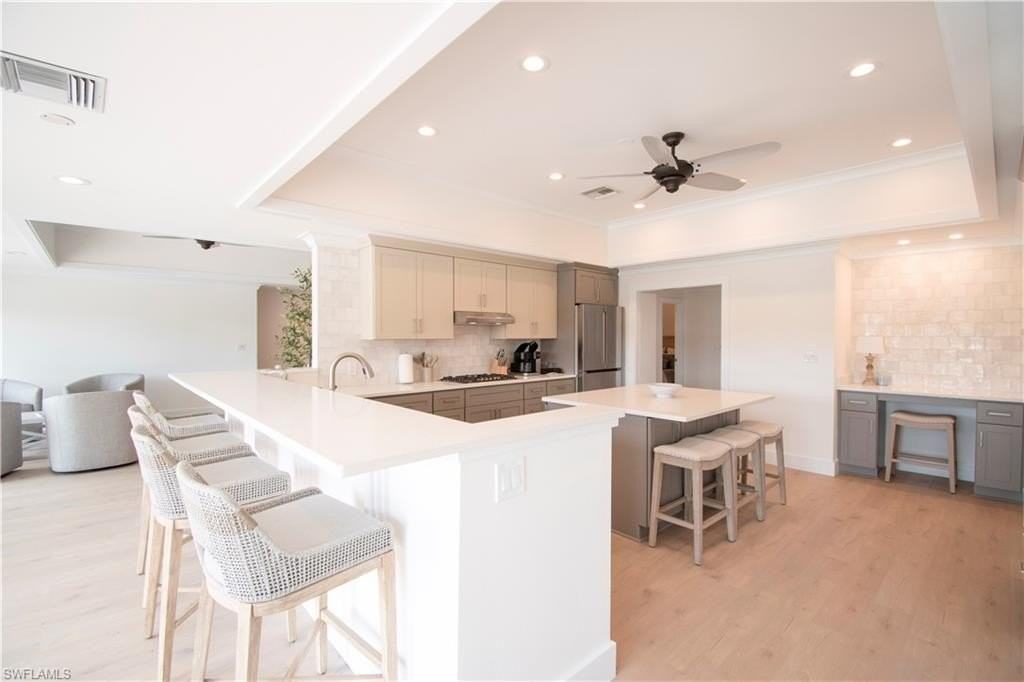 222 Bay Pt - Photo 6 of 38