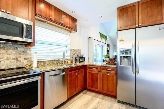 566 Beachwalk Cir - Photo 7 of 26