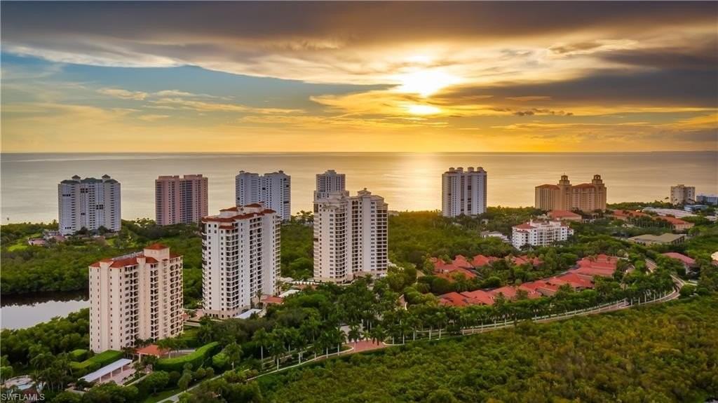 776 Willowbrook Dr Apt 804 #804 - Photo 5 of 28