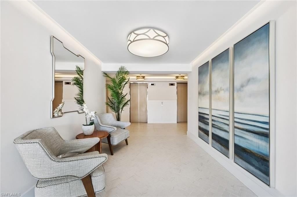 3410 Gulf Shore Blvd N Apt 403 #403 - Photo 6 of 45