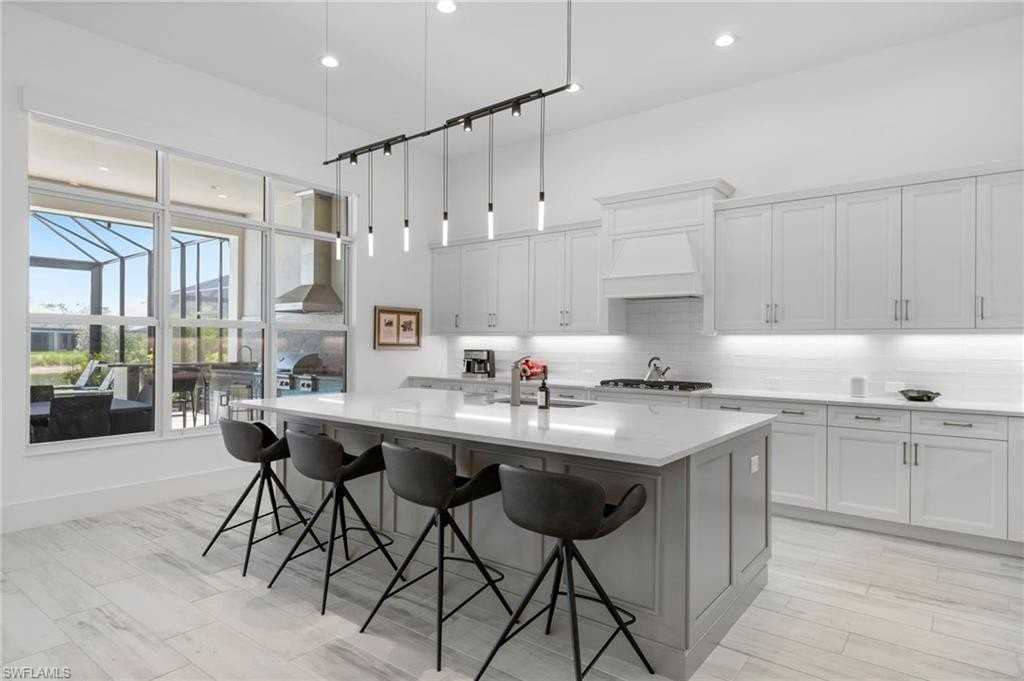 6136 Rodney Bay Ln - Photo 6 of 29