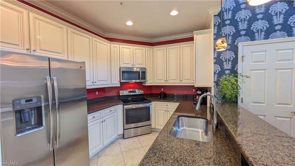 9055 Capistrano St N Unit 4206 #4206 - Photo 6 of 43