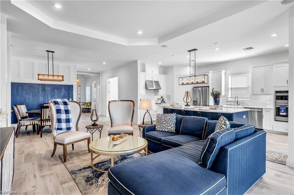 8911 Cappello Ct - Photo 5 of 26