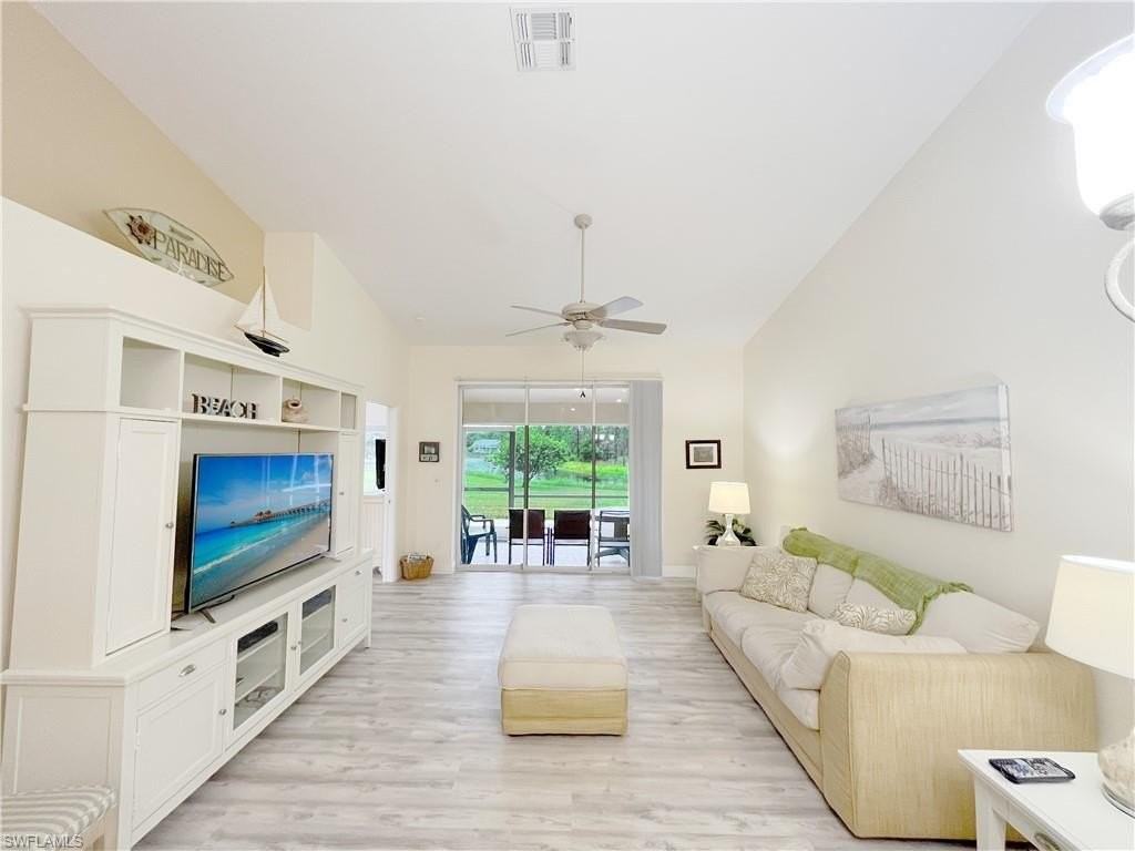 5390 Whitten Dr - Photo 4 of 18