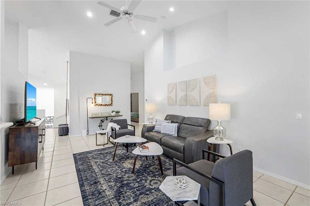 5360 Andover Dr Apt 202 #202 - Photo 6 of 25