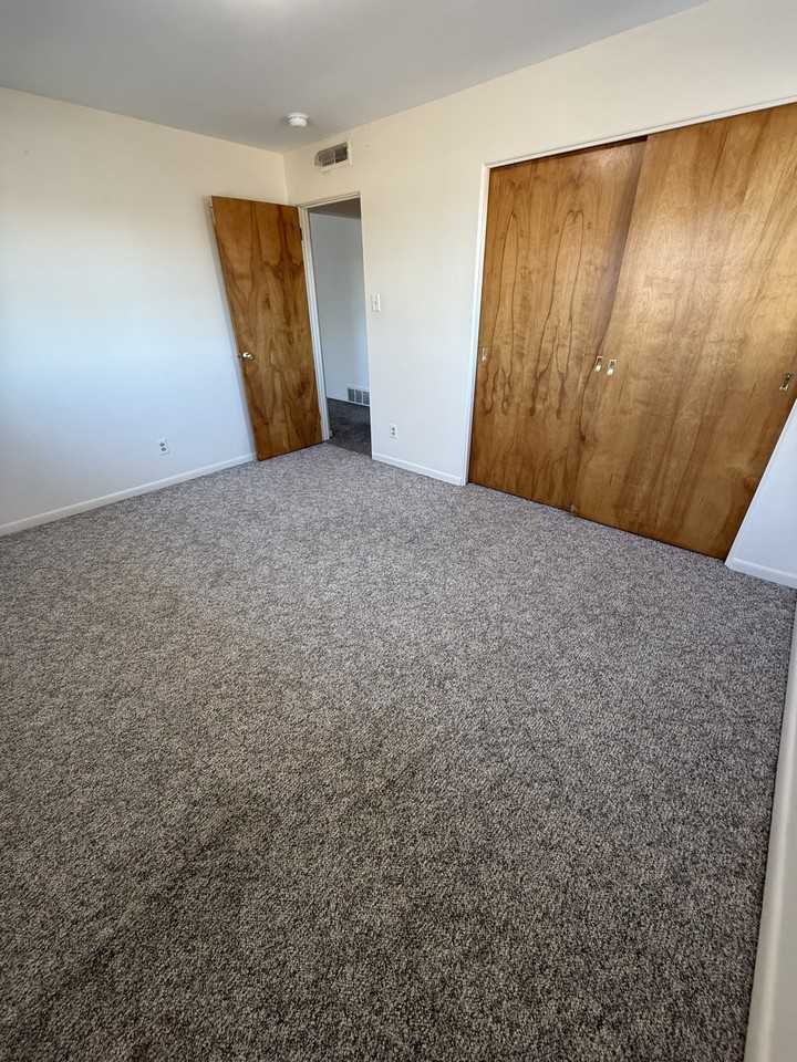 704 14th Street South - Photo 7 of 11