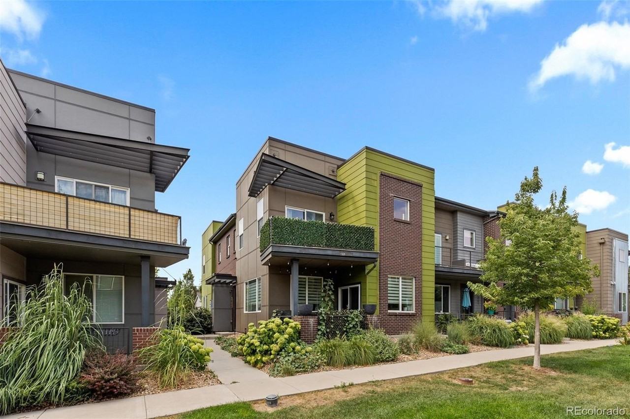 2065 West 67th Place - Photo 2 of 3