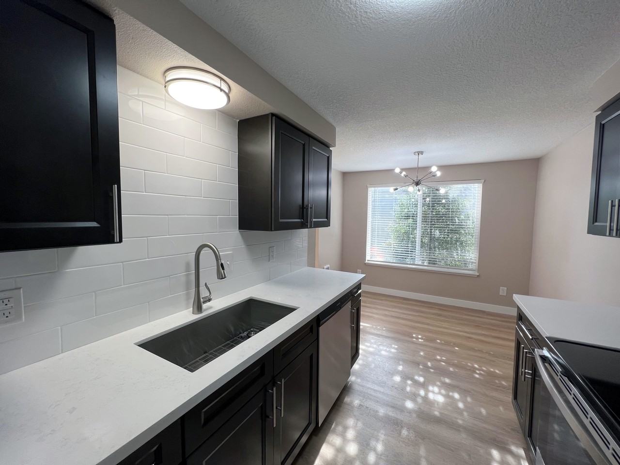 706 Browning Avenue South - Photo 2 of 23