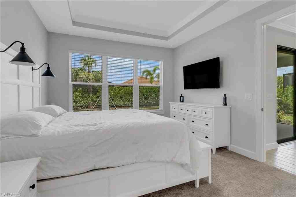 15561 Vittorio St - Photo 7 of 16