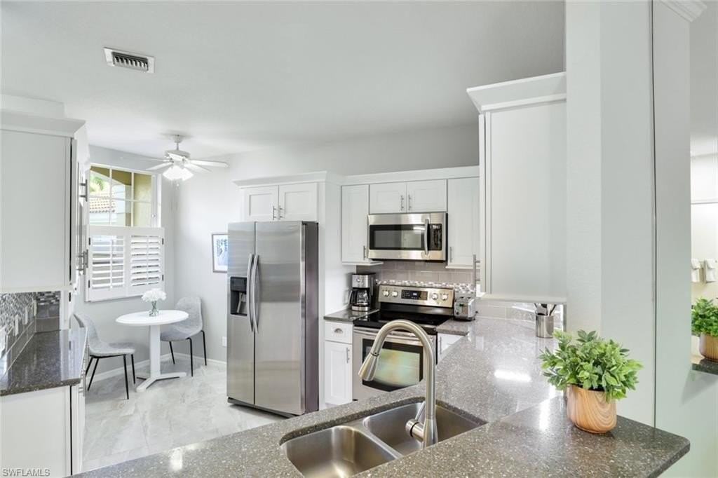 8385 Excalibur Cir Apt G3 #G3 - Photo 7 of 16